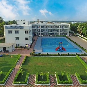 Royal Gitanjali Resorts And Spa